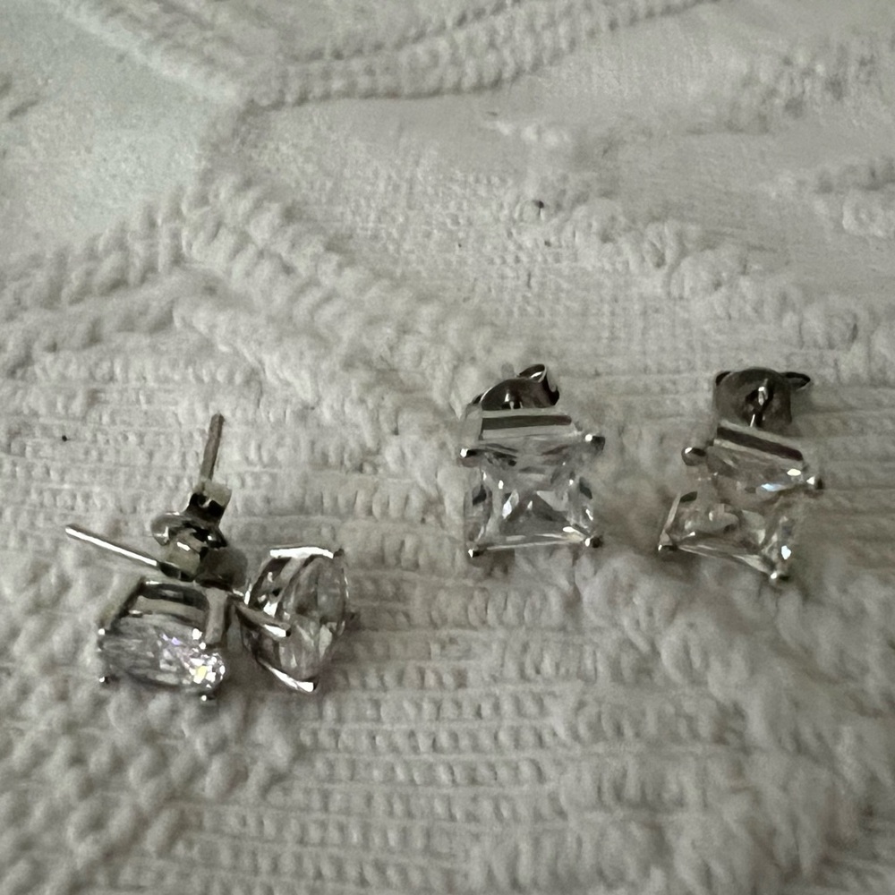 2 pair earrings (925)